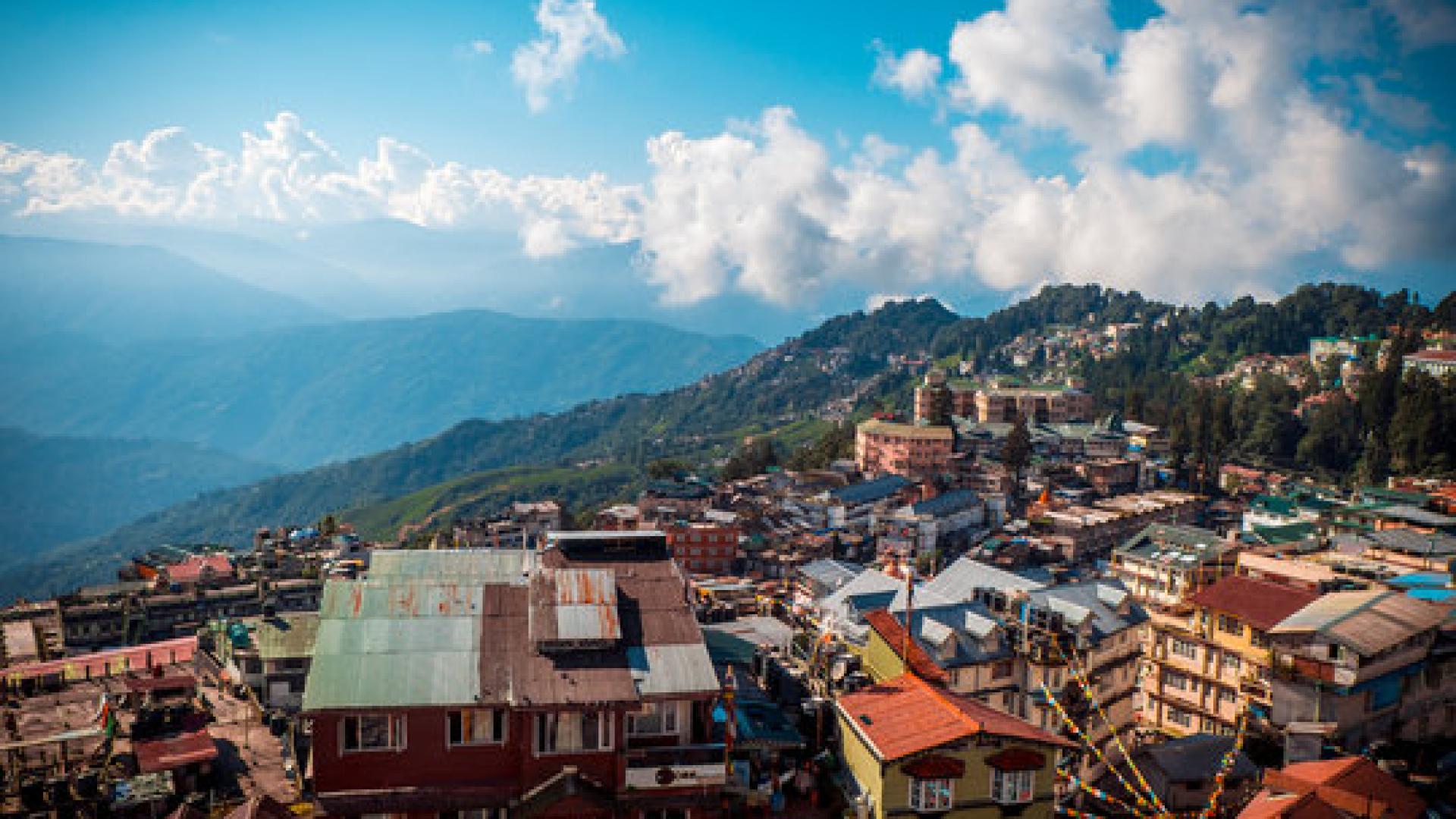 Darjeeling: Explore the Queen of the Hills